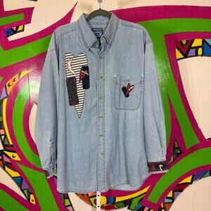 All Season Denim Shirt with Americana Stitch Detail. Size Large. Excellent cond!